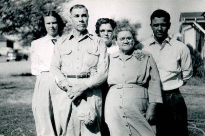 Billie, George, Inez, Birdie, and John Furrow Billie, George, Inez, Birdie, and John Furrow
